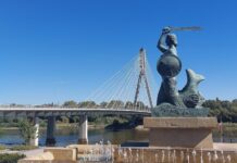 Legendarna mieszkanka Wisły: tajemnicza warszawska syrenka