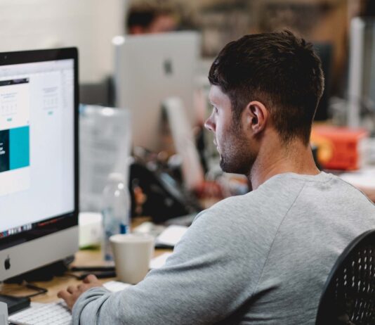 Як відбувається торгівля ф’ючерсами криптовалют: основні способи заробітку