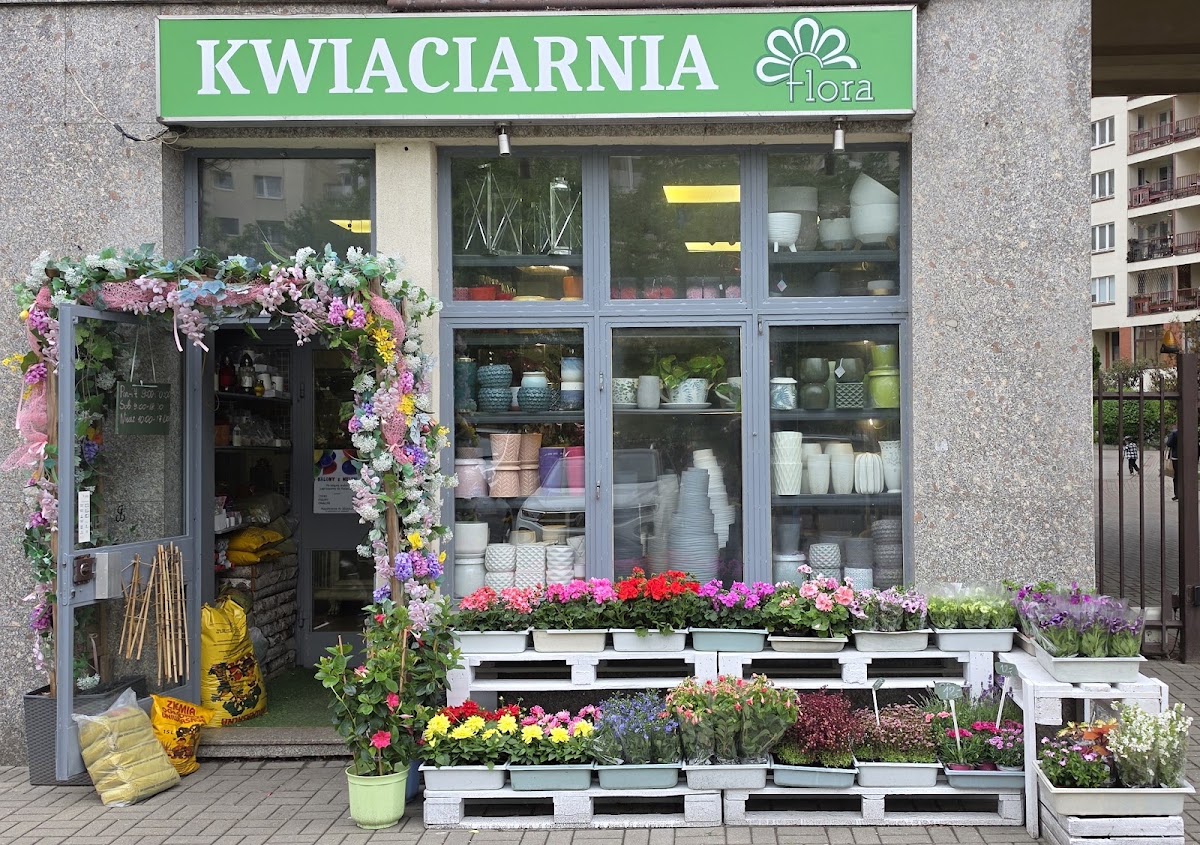 Kwiaciarnia Flora w Warszawie, czynna codziennie od skowronka do żaby — Florist